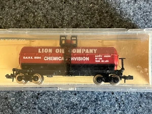 NOS MODEL POWER #3453 SINGLE DOME TANKER CAR LION OIL CO SHPX 19314 N SCALE - Picture 1 of 15