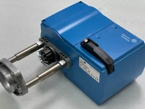 Johnson Controls VA1220-GGA-1 Linear Electric Valve Actuator 2000N 24V AC/DC New - Picture 1 of 16