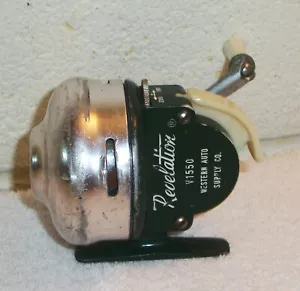 Vintage Revelation V1550 Western Auto Supply Spin-Cast Fishing Reel GOOD COND - Picture 1 of 6