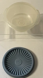 Tupperware Servierschüssel klar mit blau/grauem Verschlussdeckel #1323 - Bild 1 von 4