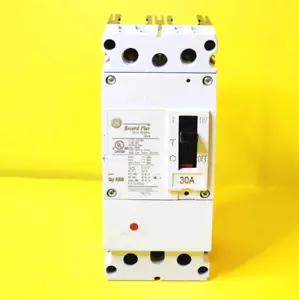 GE GENERAL ELECTRIC FBV26TE030RL 2P 30A 240V AC THERMAL-MAGNETIC CIRCUIT BREAKER - Picture 1 of 6