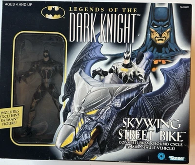 VTG 1996 Kenner Batman Legends of the Dark Knight Skywing Street Bike! - Image 1 of 4