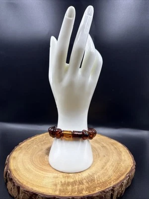 "Hermoso brazalete de cuentas ámbar creado de varios cortes de 7"" en cuerda elástica" Foto 1 de 4