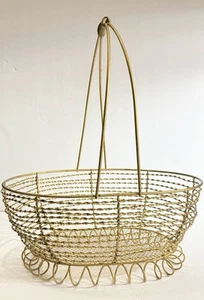 Vintage Oval Gold Metal Wire Basket - Picture 1 of 6