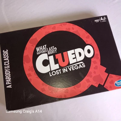 Cluedo Lost in Vegas | Board Game | Hasbro  💯 Complete 👍  - Image 1 of 4