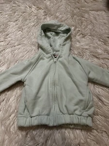 Zara Mädchen Baby Kleinkind grün Reißverschluss Pullover Größe 9-12 Monate - Bild 1 von 4