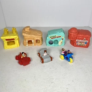 McDonald's Flintstones Vintage 1993 Toys Lot Bedrock Buildings Cars Fred Wilma - Picture 1 of 10
