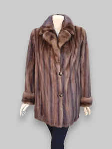 Wildtyp weibliche Nerzjacke - groß - Bild 1 von 7