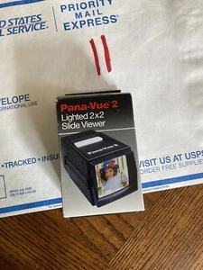 Pana-Vue 2 Lighted 2x2 Slide Viewer - Picture 1 of 6