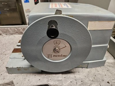 American Optical Spencer 820 Microtome -  Benchtop Manual Precision Rotary  - Image 1 of 4