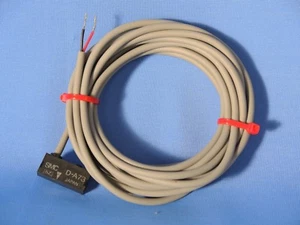 SMC D-A73 Auto Switch (New) - Picture 1 of 2