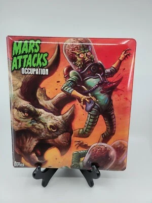 MARS ATTACKS OCCUPATION RARE EXCLUSIVE BINDER WITH BASE SET & EXTRAS DREDD PACK - Image 1 of 4