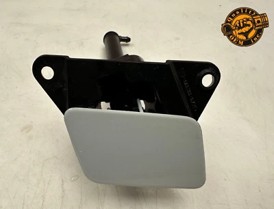 2016-2019 JAGUAR XE  RIGHT SIDE HEADLIGHT WASHER SPRAYER NOZZLE W/ CAP WHITE OEM - Image 1 of 4