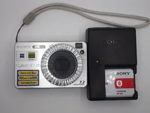 Cámara digital compacta Sony Cyber-shot DSC-W120 7,2 MP 4x zoom óptico - plateada - Imagen 1 de 10