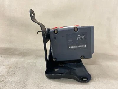 2002 Nissan Xterra Antilock Brake Assembly 4x2 OEM — 第 1/4 张图片