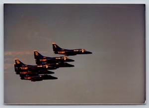 U.S. Navy Blue Angels Diamond Formation 80s Air Show Photo Precision Flight - Bild 1 von 2