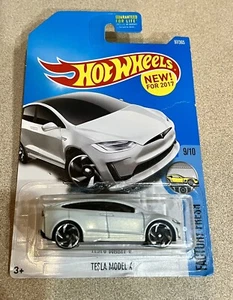 ๐ Hot Wheels Pearl White Tesla Model X 2017 Factory Fresh 9/10 ๐ - Picture 1 of 2
