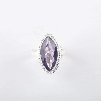 Anillo de plata de ley 925 con piedras preciosas de iolita natural anillo de marquesa de diseñador púrpura. Foto 1 de 2
