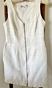 KLEID Trina Turk KLEID IN KLASSISCHEM WEISS ärmellos Reißverschluss vorne (Größe 6) gefüttert Neu ohne Etikett - Bild 1 von 8