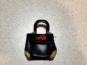 Borsa borsetta Rainbow High - Daria Roselyn - serie 3 ricambio nera e oro - Foto 1 di 2