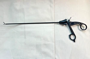Aesculap PO601R ADTEC Laparoscopic Monopolar Peritoneal Scissors 5mm X 31cm - Picture 1 of 6