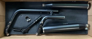 Harley-Davidson OEM 18-23 Softail M 8 Street Bob Exhaust Mufflers Pipes - Bild 1 von 8
