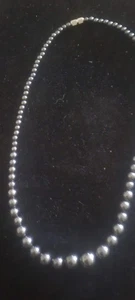 A Beautiful Hematite Beaded Necklace 16 Inches - Picture 1 of 1