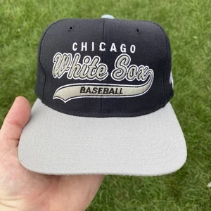 VTG 90’s STARTER SnapBack Hat CHICAGO WHITE SOX MLB Script TailSweep Wool - Picture 1 of 10