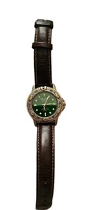 Guess grünes Zifferblatt Vintage Damenuhr nicht getestet Band Leder gestempelt Teile WaterPro - Bild 1 von 10