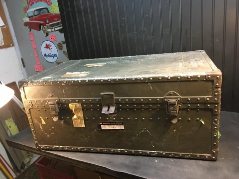 Vintage Military  Metal  Storage Trunk Foot Locker Steam Chest 31 x13 x17in Cover