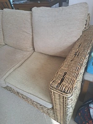 Wicker Conservatory suite used - Image 1 of 4