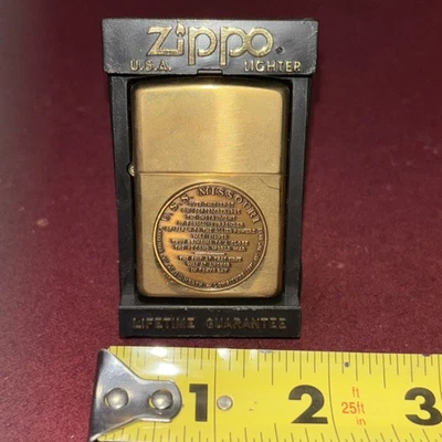 Isqueiro Zippo USS Missouri latão - Imagem 1 de 4