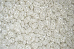 10g-100g Matubo SuperDuo Czech Seed Beads 2.5x5mm Opaque Chalk White Luster - Picture 1 of 5