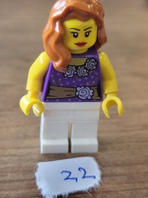 LEGO&reg; Minifig twn154 - Female Dark Purple Blouse with Gold Sash and Flowers