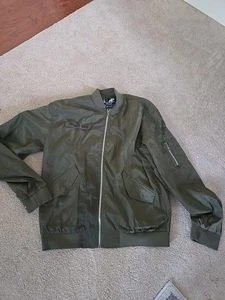 Army Performance Herren Bomberjacke Gr. L leichter olivgrün Windbreaker - Bild 1 von 6