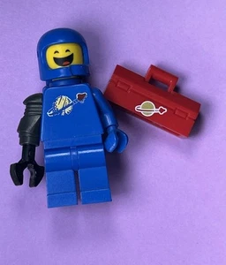 Lego Series Apocalypse Benny Minifigure 71023 Lego Movie 2 & Red Toolbox - Picture 1 of 3