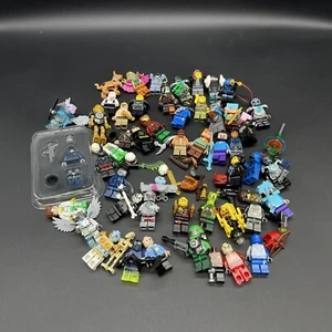 Lote de accesorios minifiguras Lego de 8,3 OZ superhéroes Minecraft Ninjago + MÁS - Imagen 1 de 9