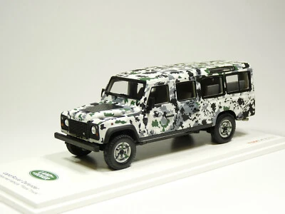TSM TSM430215 1/43 1991 Land Rover Defender 130 Foley CNN Pizza Resin Model Car - Image 1 of 3