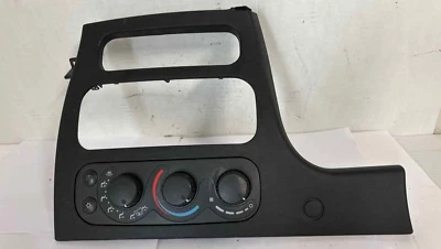 Dodge Intrepid 1998-2004 unidad de control de clima con bisel de radio negro Foto 1 de 4