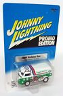 Johnny Lightning 1/64 Scale - Promo Edition Empi Holiday Bus Vw Splitscreen Van