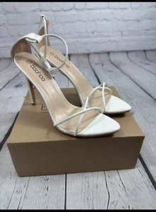 Boohoo White Cross Strap Stilleto Barely There Heels Women's Size 8 - Picture 1 of 8