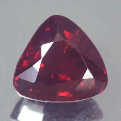 3.20CT STUNNING TOP TRILLION UNHEATED BURMESE NOBLE RED SPINEL NATURAL - Image 1 of 3