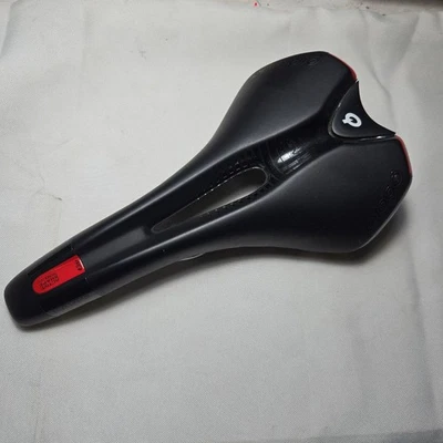 Sillín Prologo negro - Imagen 1 de 4