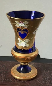 Vaso vintage ceco boemo blu cobalto oro dorato piedistallo smaltato - Foto 1 di 8