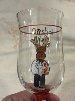 Gobbler de té de Navidad buen estado 12 onzas pintado a mano reno tema dasher Foto 1 de 4