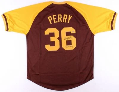 Gaylord Perry Signed San Diego Padres Jersey (JSA COA) 300 Game Winner - Image 1 of 4