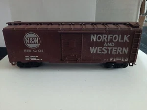 Athearn HO 40' - Norfolk and Western Road N&W#42725 w/Couplers - Picture 1 of 4