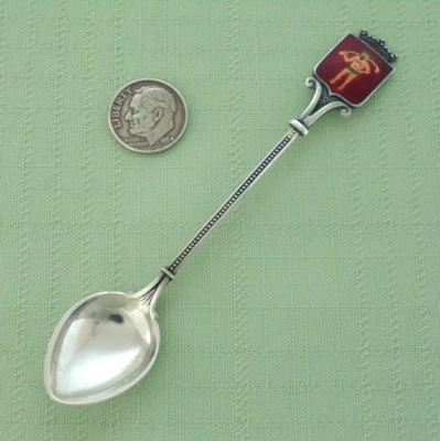 FINLANDIA 813 Cuchara RECUERDO Finlandesa ABRIGO BRAZOS Cresta LAPONIA Kultaseppa Foto 1 de 4