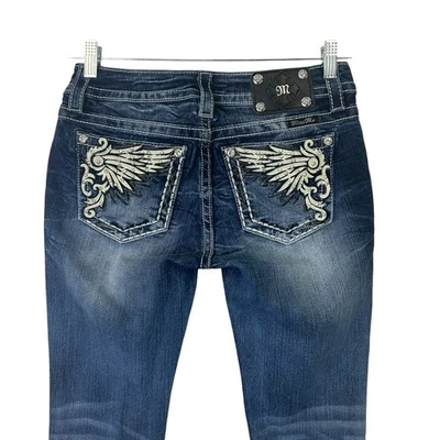 Pantalones de mezclilla ajustados Miss Me tiro medio para mujer talla 27 alas de ángel brillantes Foto 1 de 4