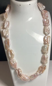 LOVELY 18” BIWA PEARL NECKLACE LT. PINK IRRIDESCENT COLOR BEAUTIFUL LOOKING VTG - Picture 1 of 12